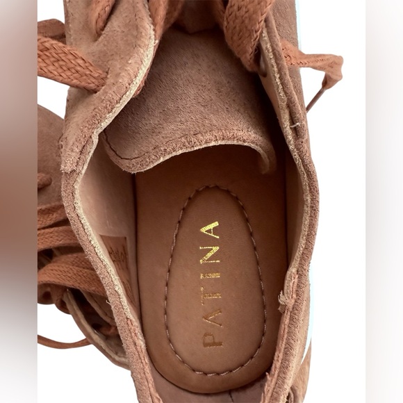 Portland Suede Leather LOW TOP Taupe
STREET SNEAKER Women’s Size 36.5 or 6 - Picture 6 of 9